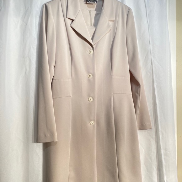 ELEGANT SIGNATURE DRESS SET - Picture 2 of 7